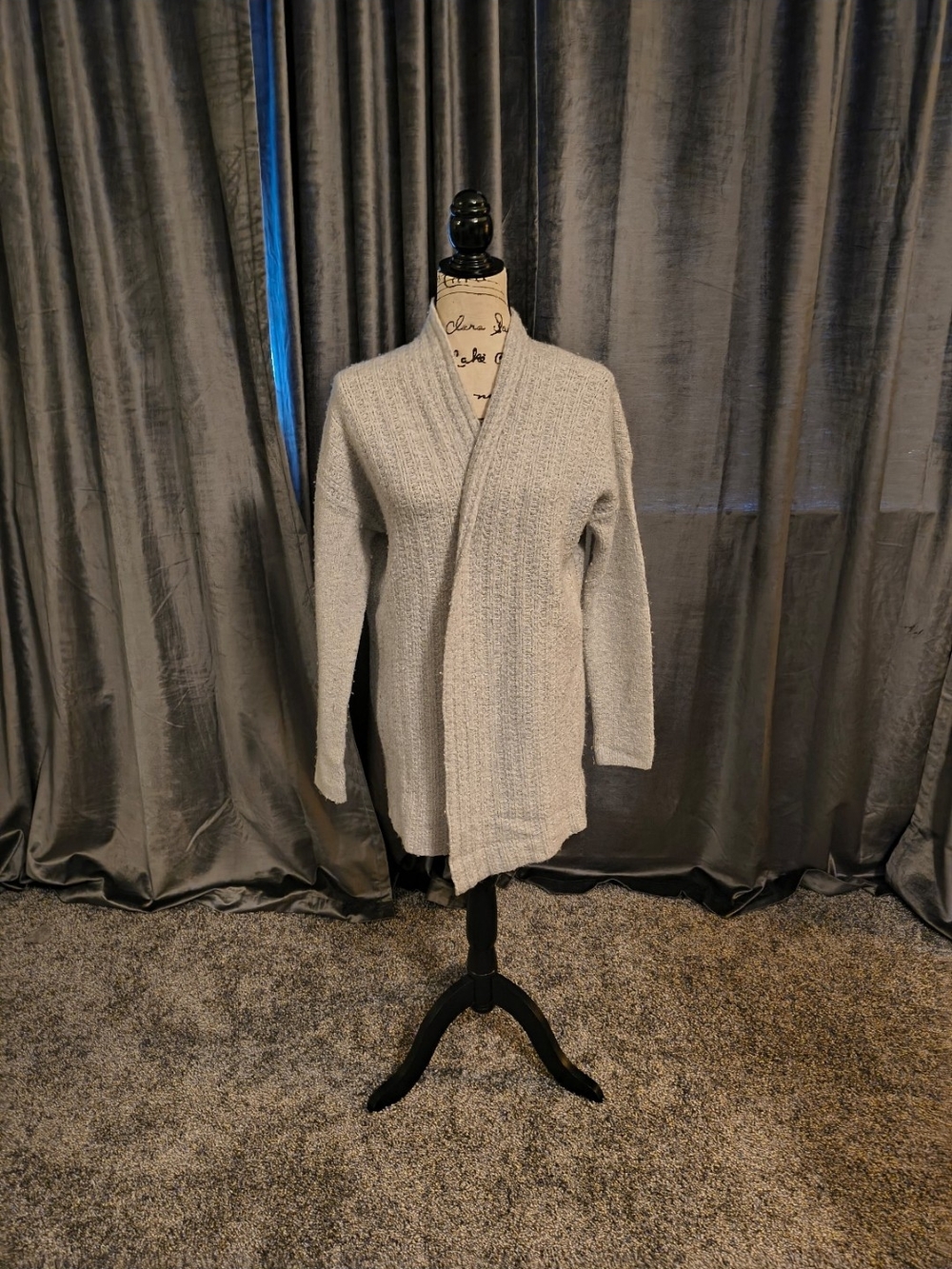 GAP Light Gray Open-Front Knit Shrug